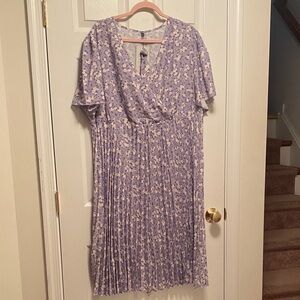 Fashion Floral Pleated Purple Dress…size 3XL